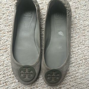 Tory Burch Shoes Womens Ballet Flats Grey Leather Casual Slip On Round Toe